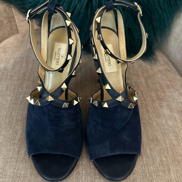 Valentino Rockstud - Picture 1 of 6